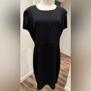 🖤 DKNY Black Shift Dress – Size 14